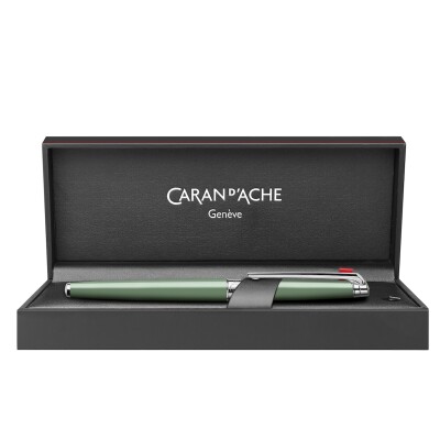 Stylo Plume CARAN D'ACHE LEMAN SLIM Vert de gris M - Edition spéciale