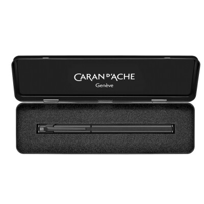 Stylo Plume CARAN D'ACHE 849 BLACK CODE M