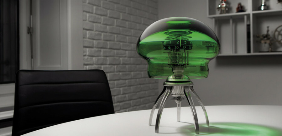 L'Épée Medusa verte sur pattes