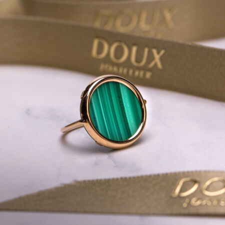 Bague GINETTE NY EVER en or rose et malachite