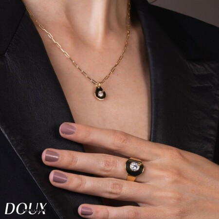 Collier dinh van Menottes R10 en or jaune et diamants