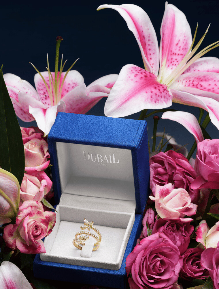 Bague de la collection Papillons de la maison Dubail dans son écrin