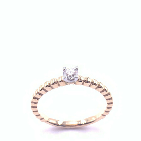 Solitaire en or rose et diamant