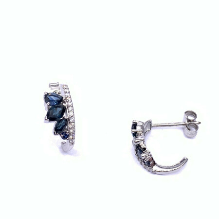 Boucles d'oreilles en or blanc, saphirs et diamants