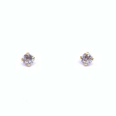 Boucles d'oreilles en or jaune et oxydes de zirconium