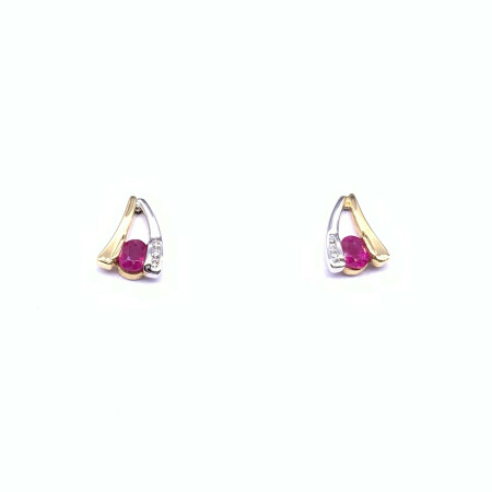 Boucles d'oreilles en or jaune, rubis et diamants