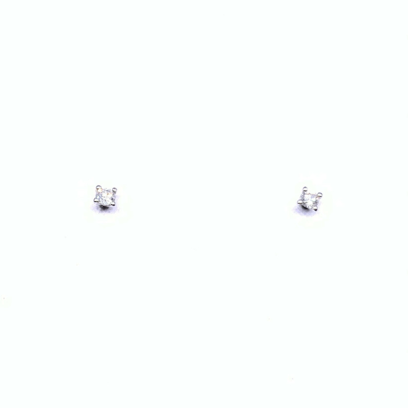 Boucles d'oreilles en or blanc et diamants