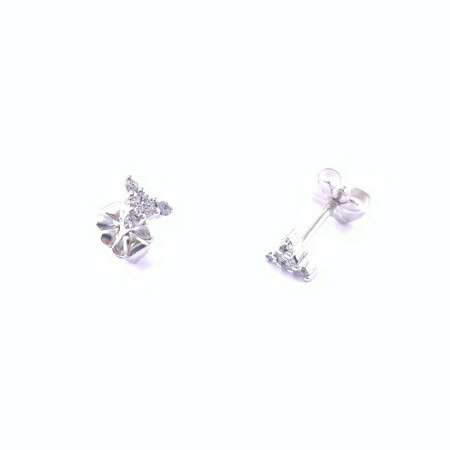 Boucles d'oreilles en or blanc et diamants