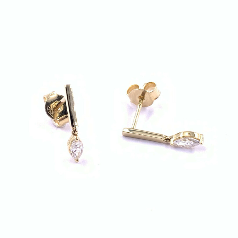 Boucles d'oreilles en or jaune et diamants