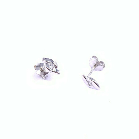 Boucles d'oreilles en or blanc et oxydes de zirconium