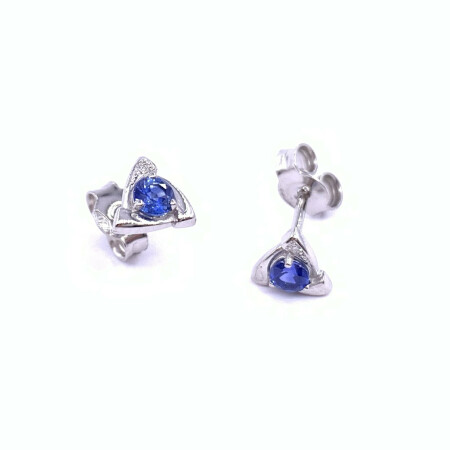 Boucles d'oreilles en or blanc, saphirs et diamants