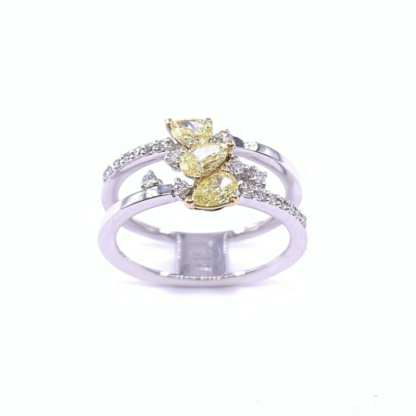 Bague en or blanc, diamants jaunes et diamants