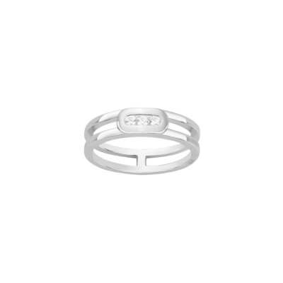 Bague en argent et oxydes de zirconium