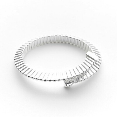 Bracelet en argent rigide ouvert flexible