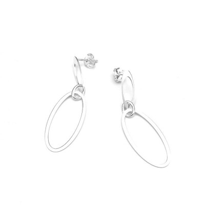 Boucles d'oreilles en argent composées de trois cercles de différentes tailles