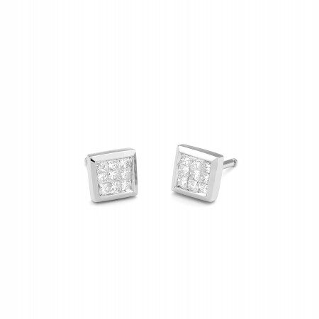 Boucles d'oreilles en or blanc et diamants taille princesse