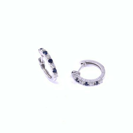 Boucles d'oreilles en or blanc, saphirs et diamants