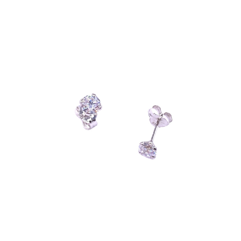 Boucles d'oreilles en or blanc et oxydes de zirconium