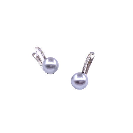 Boucles d'oreilles en or gris, perles de Tahiti (diamètre 7/7.5 mm) et diamants