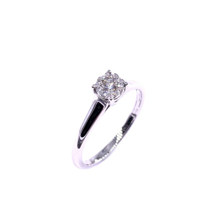 Solitaire en or blanc et diamants