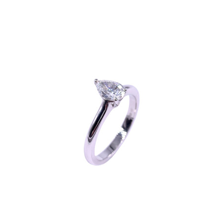 Solitaire en or blanc et diamant taille poire