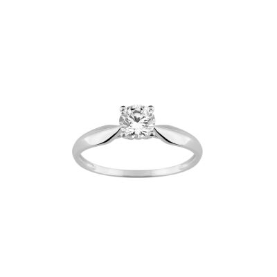 Bague en or blanc et oxyde de zirconium