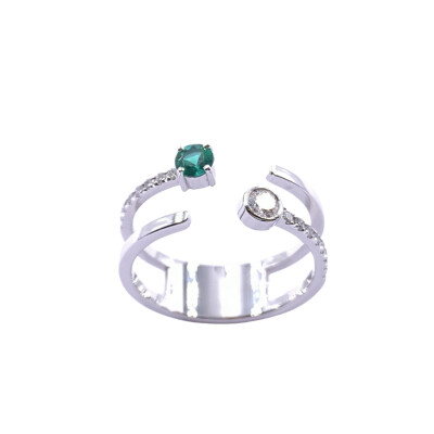 Bague en or blanc, émeraude et diamants