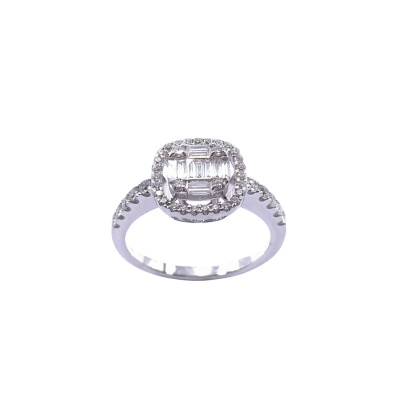 Bague en or blanc et diamants