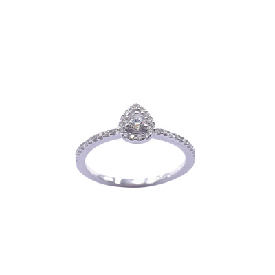 Solitaire en or blanc et diamants