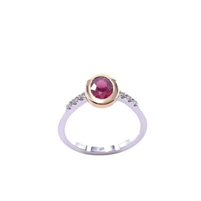 Bague en or blanc, or jaune, rubis et diamants