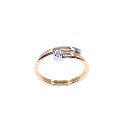 Bague en or rose, or blanc et diamants