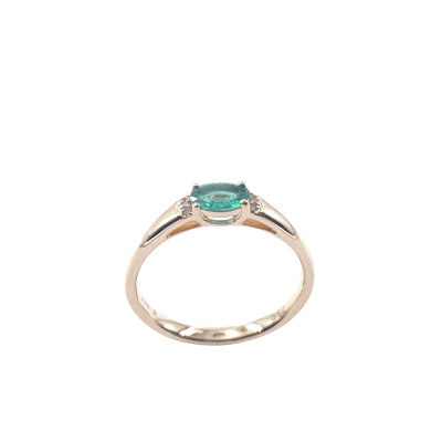 Bague en or jaune, émeraude et diamants
