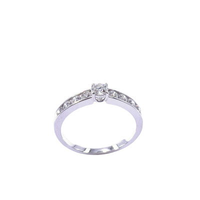 Solitaire en or blanc et diamant