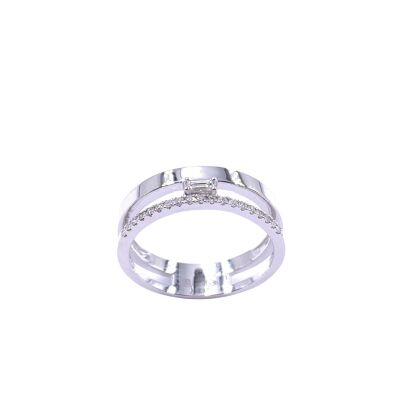 Solitaire en or blanc et diamants