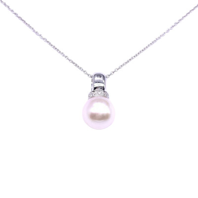 Pendentif en or blanc, perle de culture et diamants
