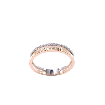 Bague en or rose, or blanc et diamants
