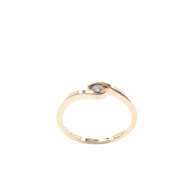 Solitaire en or jaune et diamant