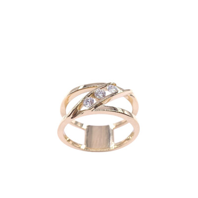 Bague en or jaune et diamants