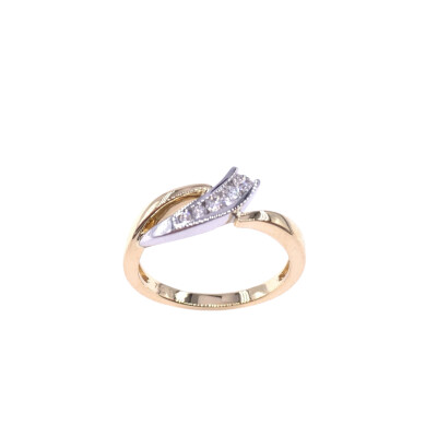Bague en or jaune, or blanc et diamants