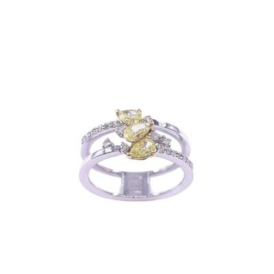 Bague en or blanc, diamants jaunes et diamants