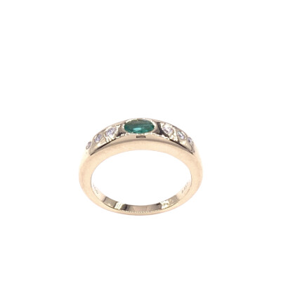 Bague en or jaune, émeraude et diamants