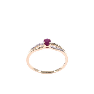 Bague en or Jaune, rubis et diamants