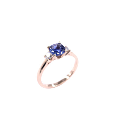Bague en or rose, saphir et diamants