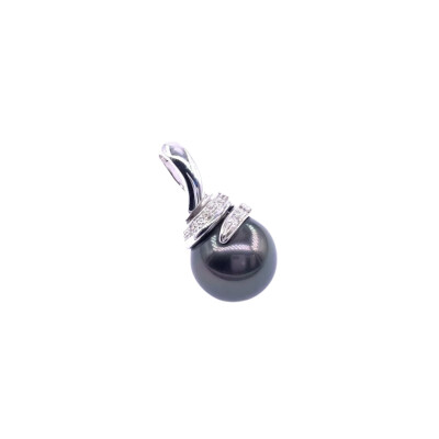 Pendentif en or blanc, perle de Tahiti et diamant