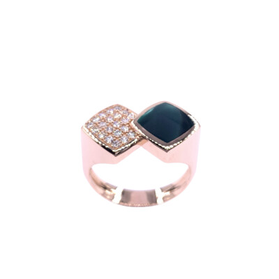 Bague en or rose, diamants et résine nacrée vert bronze