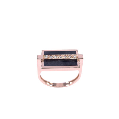 Bague en or rose, diamants et résine nacrée grise