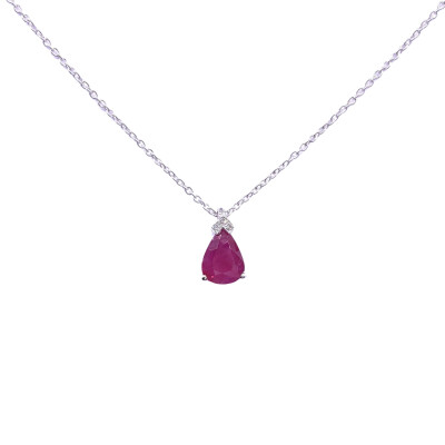 Collier en or blanc, rubis et diamants