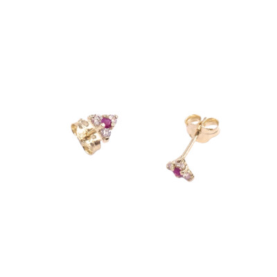 Boucles d'oreilles en or jaune, rubis et oxydes de zirconium