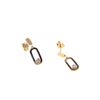 Boucles d'oreilles en or jaune et oxydes de zirconium