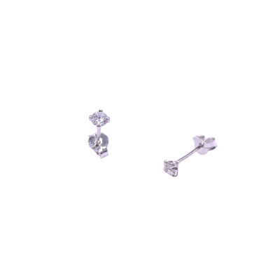 Boucles d'oreilles en or blanc et oxydes de zirconium 3mm